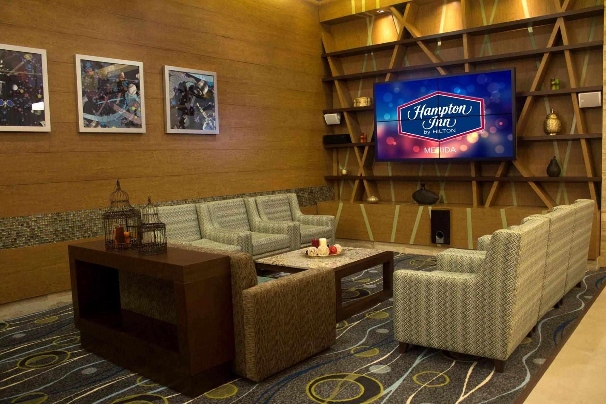Hampton Inn By Hilton Mérida Exteriör bild